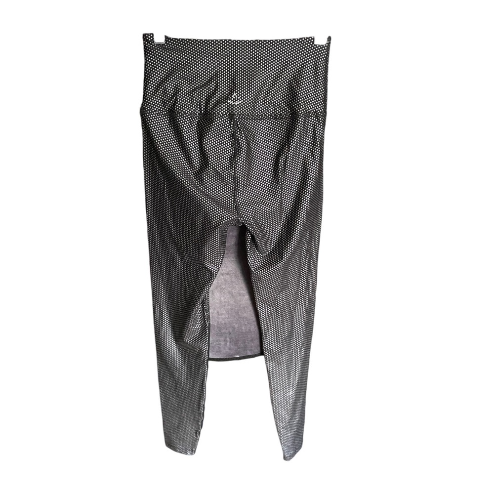 Beyond Yoga Silver and Black Leggings Size L - Picture 4 of 5